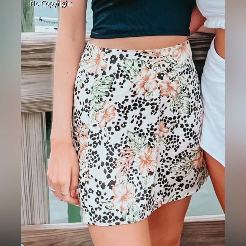 american threads mini skirt
